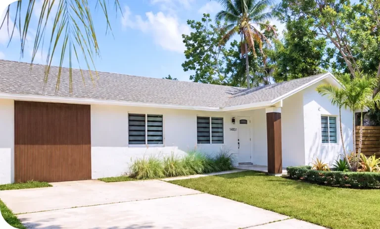 Single Family home in Kendall, FL
