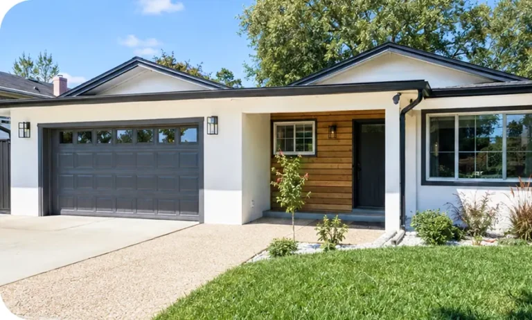 Single Family home in Tampa, FL